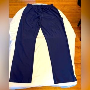 Ladies scrub pants, size large/ Greentown